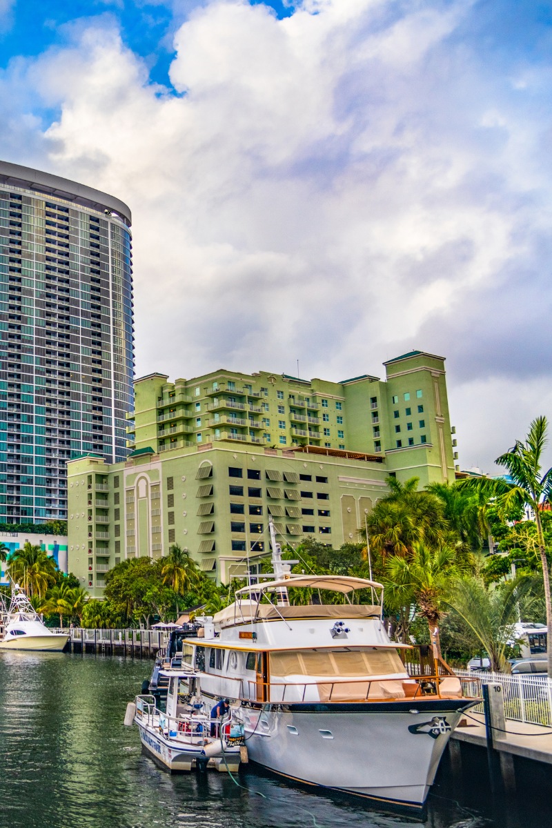 Fort Lauderdale-Hollywood (FLL) & Palm Beach (PBI) Services